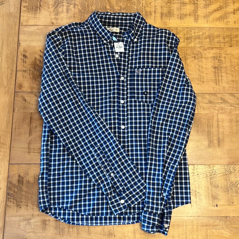 Men’s long sleeve button up